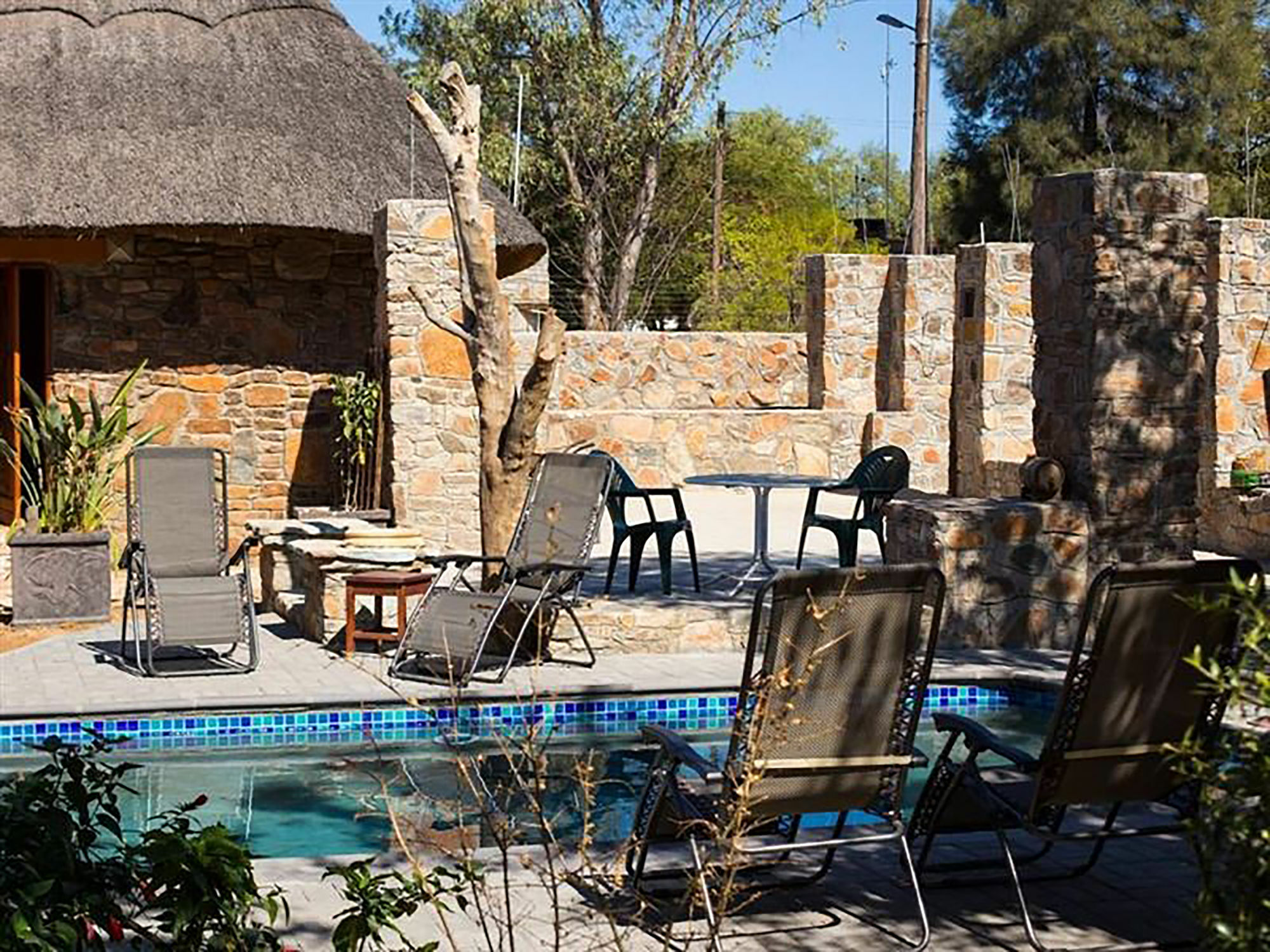 A New Earth Guest Lodge فرانسیستوون المظهر الخارجي الصورة