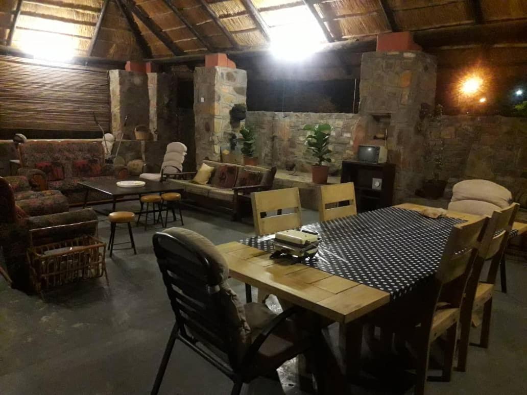 A New Earth Guest Lodge فرانسیستوون المظهر الخارجي الصورة