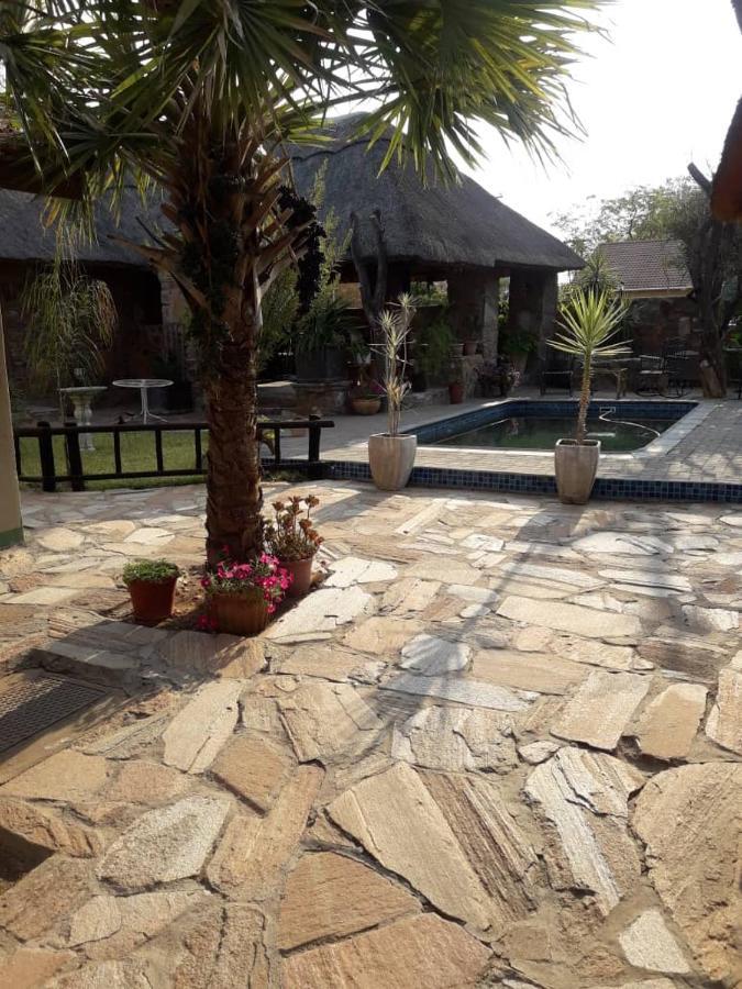 A New Earth Guest Lodge فرانسیستوون المظهر الخارجي الصورة